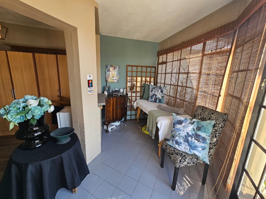 7 Bedroom Property for Sale in Bethlehem Free State